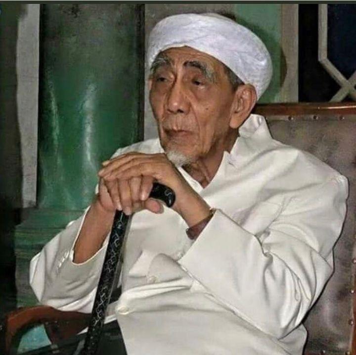 20 Pesan Mbah Moen Zubair